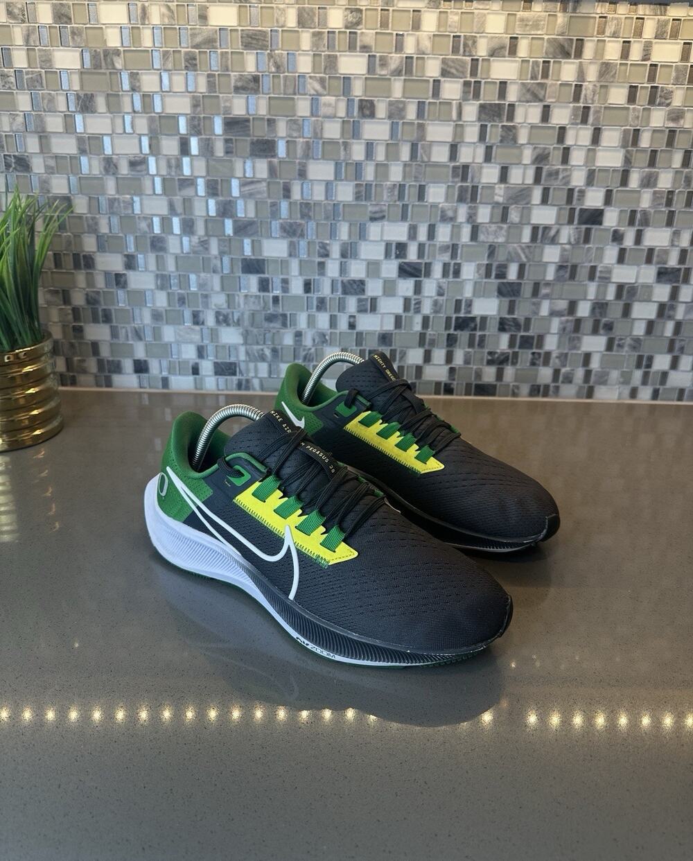 Nike Air Zoom Pegasus 38 Running Shoes Oregon Ducks Mens 8.5